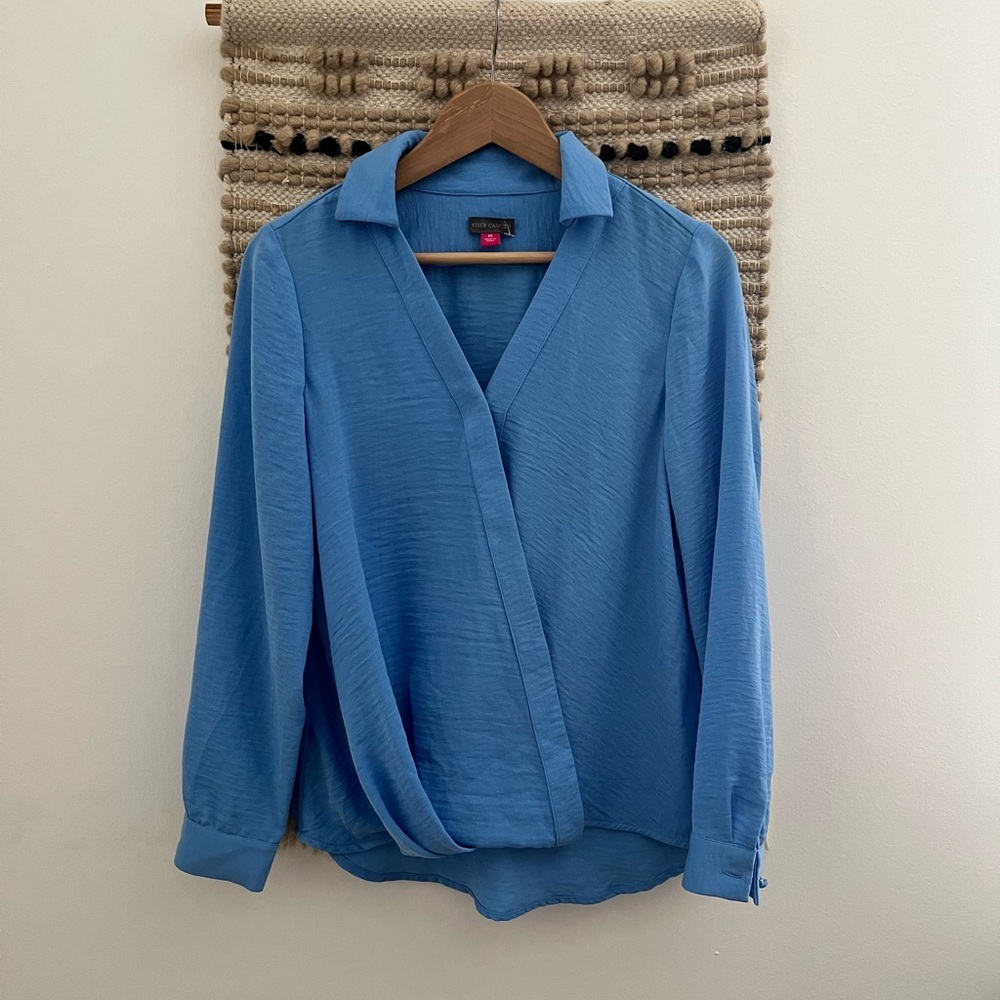 VINCE CAMUTO | Blue Long Sleeve Blouse